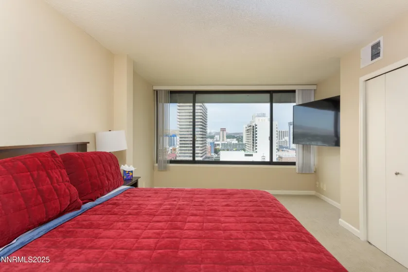 280 Island, Reno, Nevada 89501, 2 Bedrooms Bedrooms, ,2 BathroomsBathrooms,Residential,Residential,Island,250056804