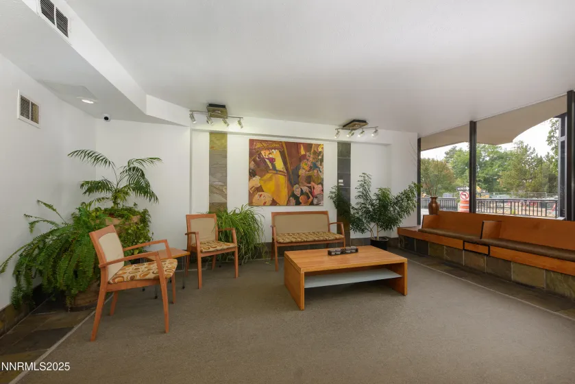 280 Island, Reno, Nevada 89501, 2 Bedrooms Bedrooms, ,2 BathroomsBathrooms,Residential,Residential,Island,250056804