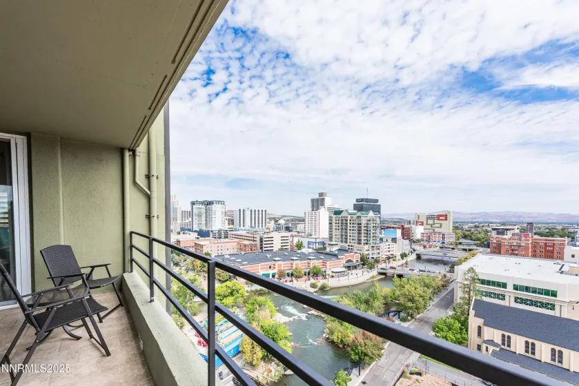 280 Island, Reno, Nevada 89501, 2 Bedrooms Bedrooms, ,2 BathroomsBathrooms,Residential,Residential,Island,250056804