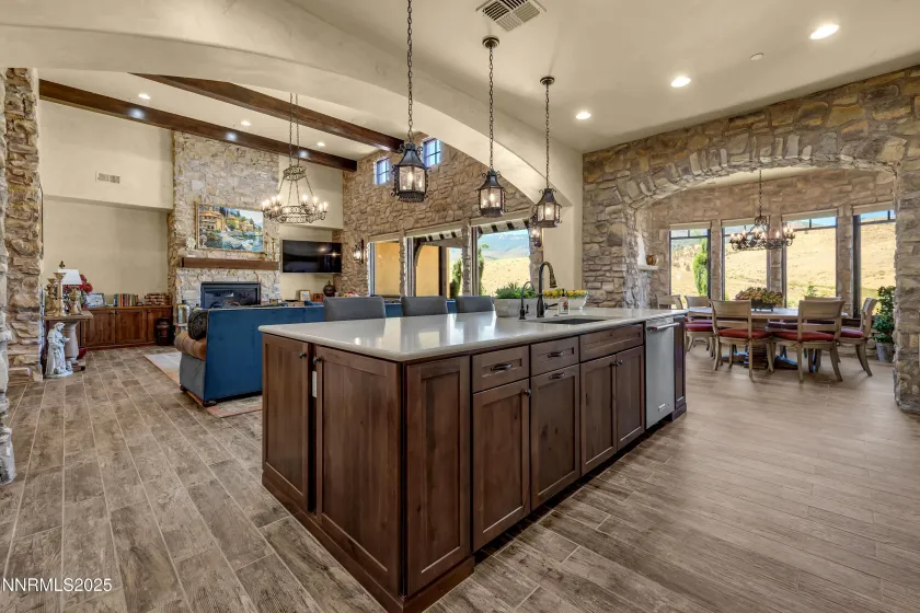 3166 Vista Favoloso, Reno, Nevada 89519, 4 Bedrooms Bedrooms, ,5 BathroomsBathrooms,Residential,Residential,Vista Favoloso,250056810