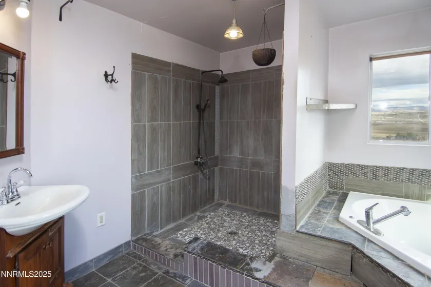 20 Prairie, Reno, Nevada 89506, 3 Bedrooms Bedrooms, ,2 BathroomsBathrooms,Residential,Residential,Prairie,250056812