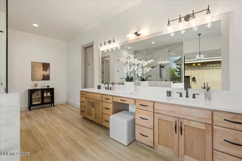 10755 Renegade, Reno, Nevada 89511, 3 Bedrooms Bedrooms, ,4 BathroomsBathrooms,Residential,Residential,Renegade,250056829