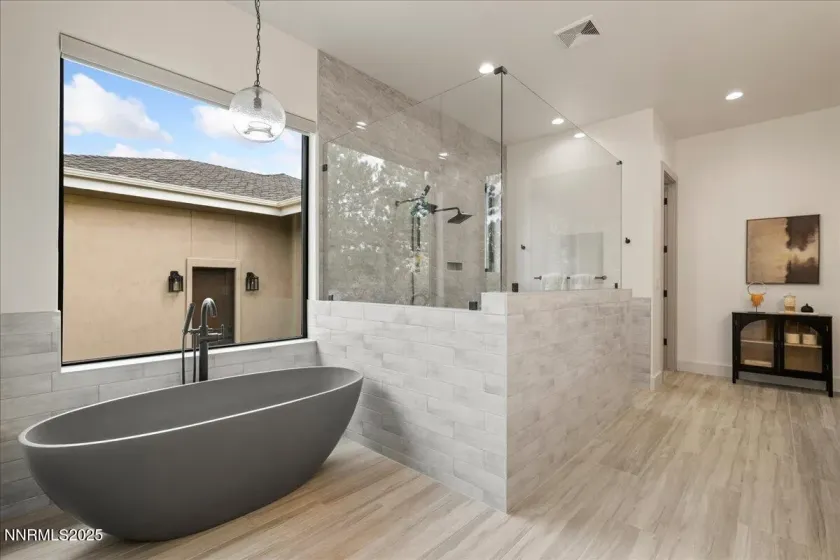 10755 Renegade, Reno, Nevada 89511, 3 Bedrooms Bedrooms, ,4 BathroomsBathrooms,Residential,Residential,Renegade,250056829