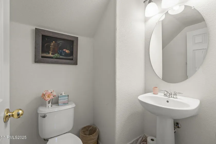 6636 Latour, Sparks, Nevada 89436, 4 Bedrooms Bedrooms, ,4 BathroomsBathrooms,Residential,Residential,Latour,250056837