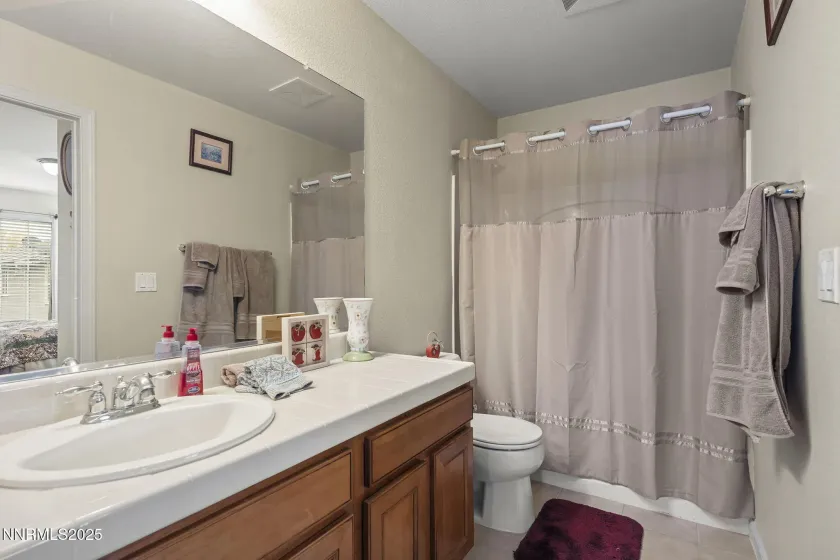 6636 Latour, Sparks, Nevada 89436, 4 Bedrooms Bedrooms, ,4 BathroomsBathrooms,Residential,Residential,Latour,250056837