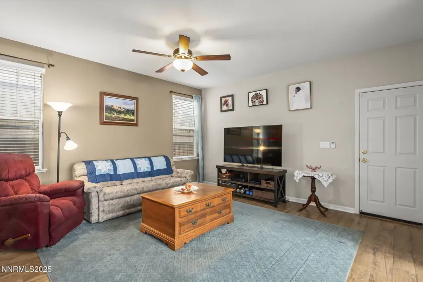 6636 Latour, Sparks, Nevada 89436, 4 Bedrooms Bedrooms, ,4 BathroomsBathrooms,Residential,Residential,Latour,250056837