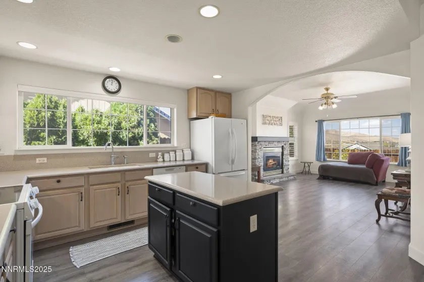 1030 Haystack, Carson City, Nevada 89705, 3 Bedrooms Bedrooms, ,2 BathroomsBathrooms,Residential,Residential,Haystack,250056847