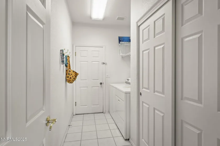 1030 Haystack, Carson City, Nevada 89705, 3 Bedrooms Bedrooms, ,2 BathroomsBathrooms,Residential,Residential,Haystack,250056847