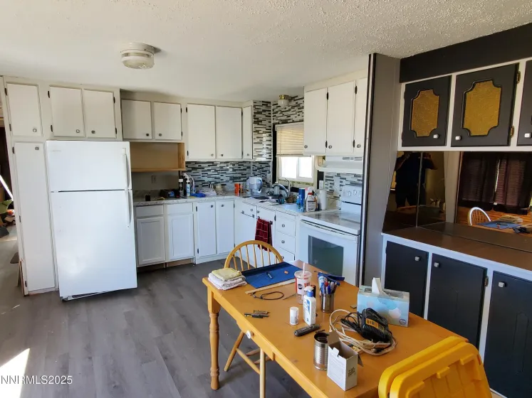 605 Mike, Winnemucca, Nevada 89445, 2 Bedrooms Bedrooms, ,2 BathroomsBathrooms,Residential,Residential,Mike,250056860