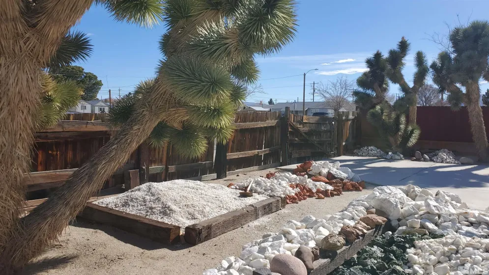 223 I, Hawthorne, Nevada 89415, 2 Bedrooms Bedrooms, ,1 BathroomBathrooms,Residential,Residential,I,250001581