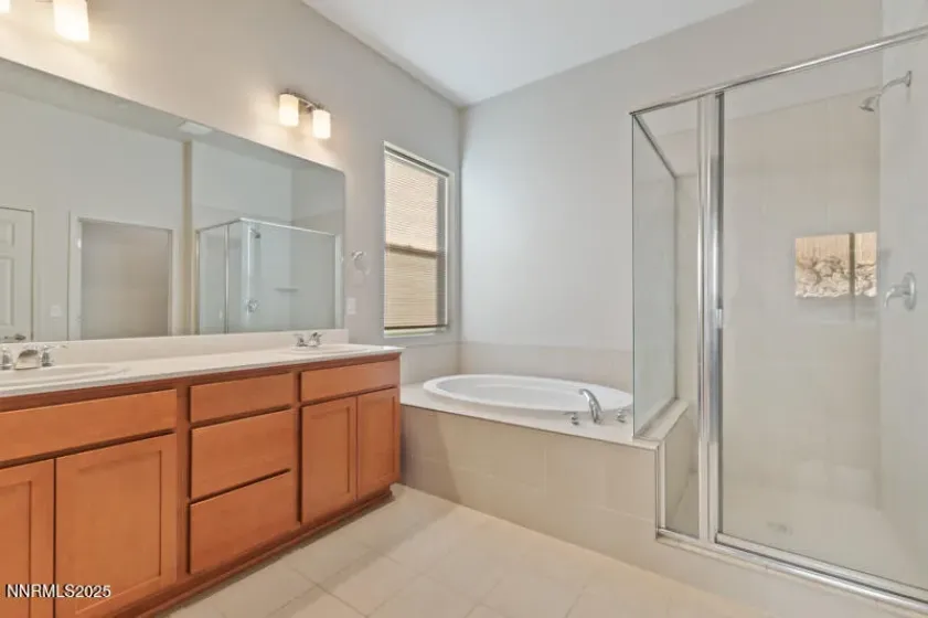 3988 Ella Jayne, Sparks, Nevada 89436, 4 Bedrooms Bedrooms, ,3 BathroomsBathrooms,Residential,Residential,Ella Jayne,250056882