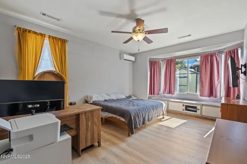 8430 Seal Beach, Reno, Nevada 89506, 4 Bedrooms Bedrooms, ,2 BathroomsBathrooms,Residential,Residential,Seal Beach,250056894