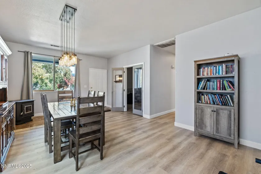 8430 Seal Beach, Reno, Nevada 89506, 4 Bedrooms Bedrooms, ,2 BathroomsBathrooms,Residential,Residential,Seal Beach,250056894