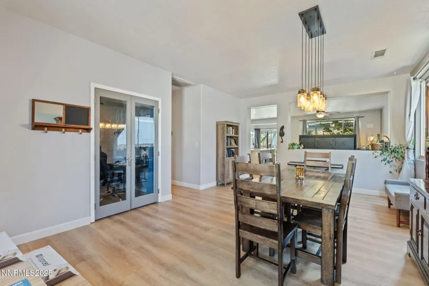 8430 Seal Beach, Reno, Nevada 89506, 4 Bedrooms Bedrooms, ,2 BathroomsBathrooms,Residential,Residential,Seal Beach,250056894