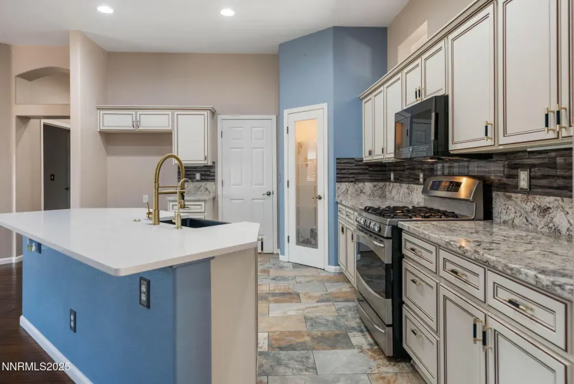 1498 Riverpark, Dayton, Nevada 89403, 4 Bedrooms Bedrooms, ,2 BathroomsBathrooms,Residential,Residential,Riverpark,250056912 1498 Riverpark, Dayton, Nevada 89403, 4 Bedrooms Bedrooms, ,2 BathroomsBathrooms,Residential,Residential,Riverpark,250056912