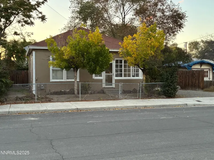 1075 Dartmouth, Lovelock, Nevada 89419, 2 Bedrooms Bedrooms, ,1 BathroomBathrooms,Residential,Residential,Dartmouth,250056930
