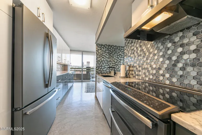 100 Arlington, Reno, Nevada 89501, 2 Bedrooms Bedrooms, ,2 BathroomsBathrooms,Residential,Residential,Arlington,250056933