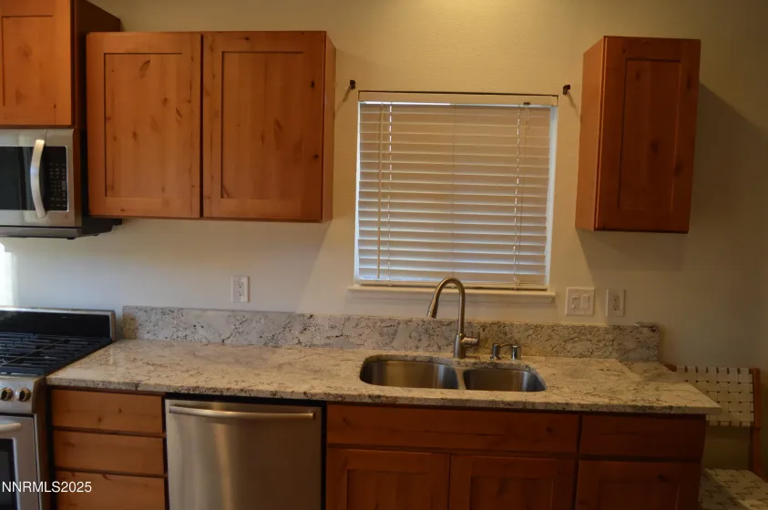 5688 Peach, Sun Valley, Nevada 89433, 3 Bedrooms Bedrooms, ,2 BathroomsBathrooms,Residential,Residential,Peach,250056932