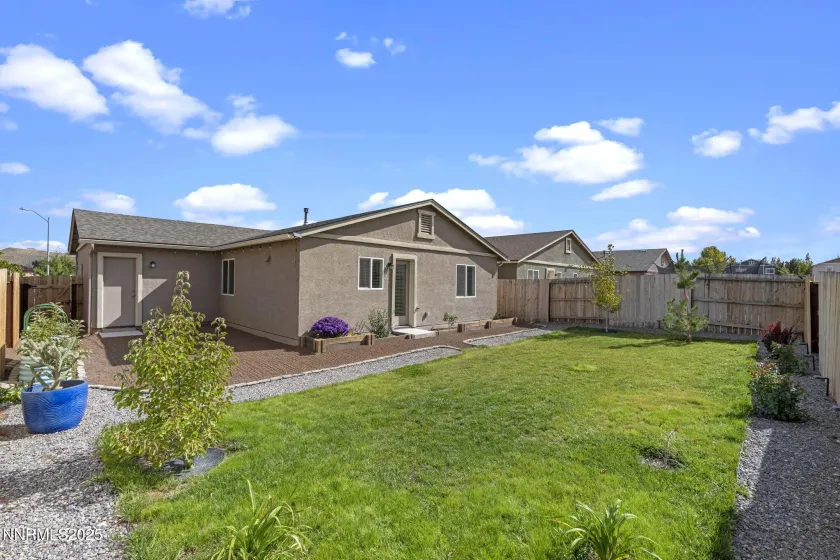 7709 Sandy Valley, Reno, Nevada 89506, 3 Bedrooms Bedrooms, ,2 BathroomsBathrooms,Residential,Residential,Sandy Valley,250056934