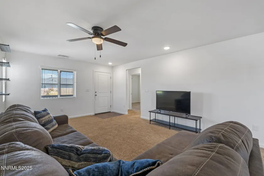 7709 Sandy Valley, Reno, Nevada 89506, 3 Bedrooms Bedrooms, ,2 BathroomsBathrooms,Residential,Residential,Sandy Valley,250056934