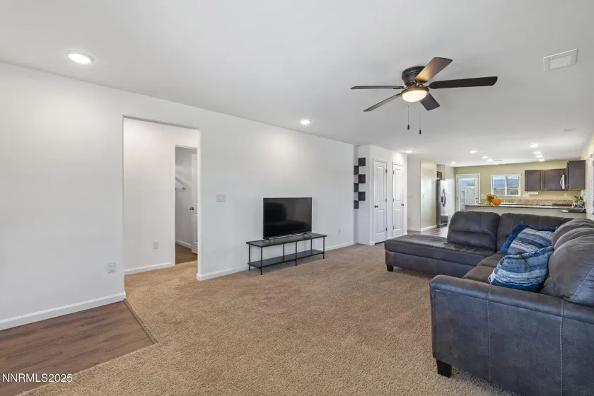 7709 Sandy Valley, Reno, Nevada 89506, 3 Bedrooms Bedrooms, ,2 BathroomsBathrooms,Residential,Residential,Sandy Valley,250056934