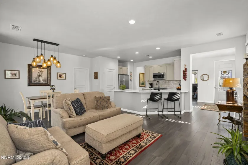 9105 Heritage Ridge, Reno, Nevada 89523, 2 Bedrooms Bedrooms, ,2 BathroomsBathrooms,Residential,Residential,Heritage Ridge,250056935