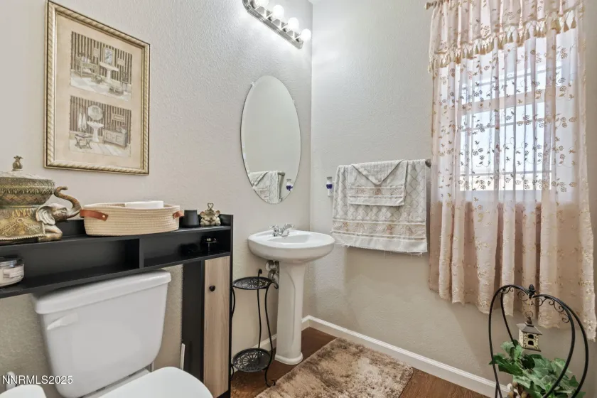 227 Red Oak, Fernley, Nevada 89408, 4 Bedrooms Bedrooms, ,3 BathroomsBathrooms,Residential,Residential,Red Oak,250056937