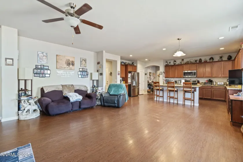227 Red Oak, Fernley, Nevada 89408, 4 Bedrooms Bedrooms, ,3 BathroomsBathrooms,Residential,Residential,Red Oak,250056937