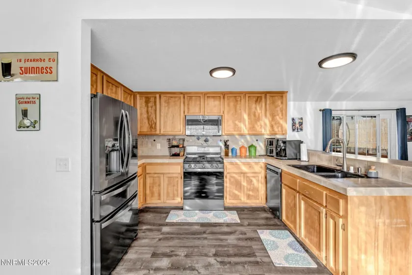 956 Lindsay, Carson City, Nevada 89706, 3 Bedrooms Bedrooms, ,2 BathroomsBathrooms,Residential,Residential,Lindsay,250056939