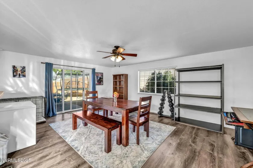 956 Lindsay, Carson City, Nevada 89706, 3 Bedrooms Bedrooms, ,2 BathroomsBathrooms,Residential,Residential,Lindsay,250056939