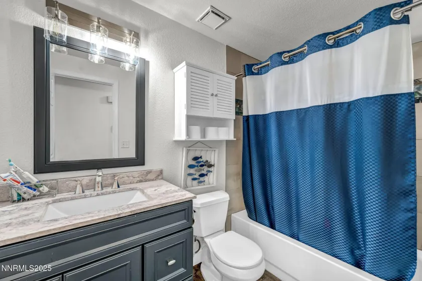 956 Lindsay, Carson City, Nevada 89706, 3 Bedrooms Bedrooms, ,2 BathroomsBathrooms,Residential,Residential,Lindsay,250056939