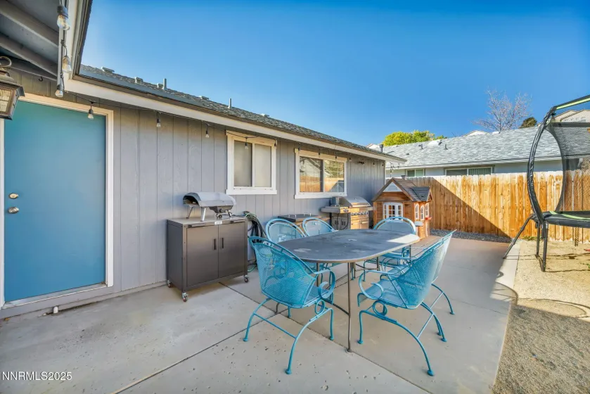 956 Lindsay, Carson City, Nevada 89706, 3 Bedrooms Bedrooms, ,2 BathroomsBathrooms,Residential,Residential,Lindsay,250056939