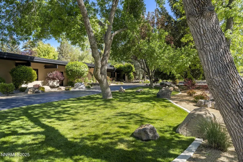 4020 Swanson, Reno, Nevada 89509, 4 Bedrooms Bedrooms, ,4 BathroomsBathrooms,Residential,Residential,Swanson,250056940