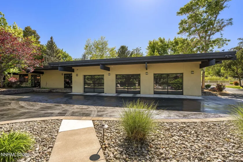 4020 Swanson, Reno, Nevada 89509, 4 Bedrooms Bedrooms, ,4 BathroomsBathrooms,Residential,Residential,Swanson,250056940