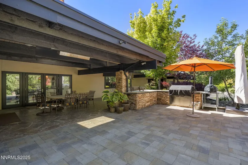 4020 Swanson, Reno, Nevada 89509, 4 Bedrooms Bedrooms, ,4 BathroomsBathrooms,Residential,Residential,Swanson,250056940