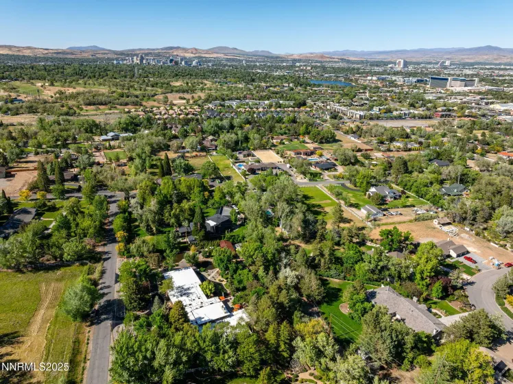 4020 Swanson, Reno, Nevada 89509, 4 Bedrooms Bedrooms, ,4 BathroomsBathrooms,Residential,Residential,Swanson,250056940