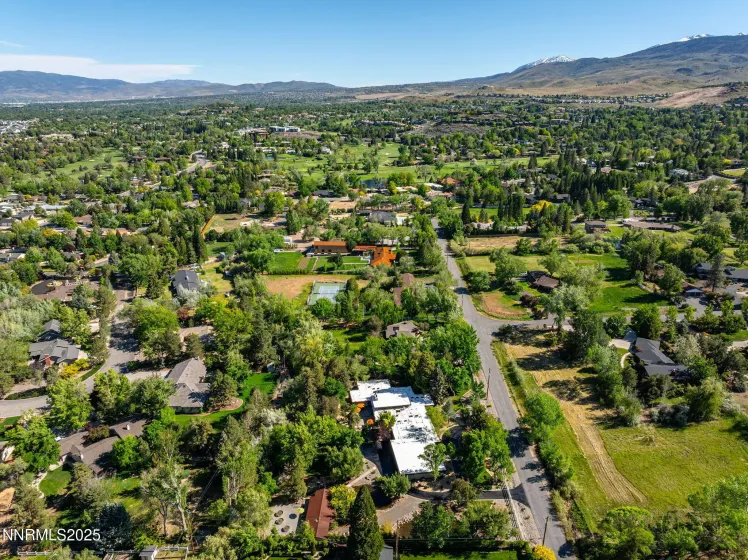 4020 Swanson, Reno, Nevada 89509, 4 Bedrooms Bedrooms, ,4 BathroomsBathrooms,Residential,Residential,Swanson,250056940