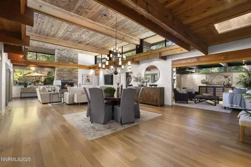 4020 Swanson, Reno, Nevada 89509, 4 Bedrooms Bedrooms, ,4 BathroomsBathrooms,Residential,Residential,Swanson,250056940