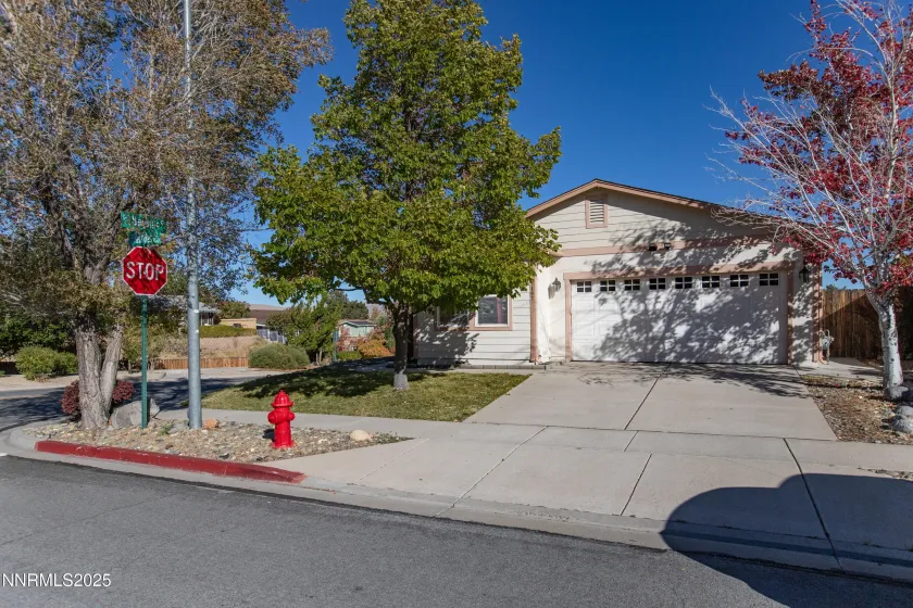 7497 Hebrides, Reno, Nevada 89506, 3 Bedrooms Bedrooms, ,2 BathroomsBathrooms,Residential,Residential,Hebrides,250056942