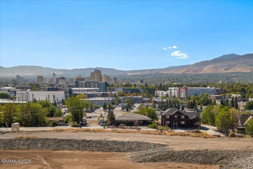 1160 Arrastra, Reno, Nevada 89512, 3 Bedrooms Bedrooms, ,3 BathroomsBathrooms,Residential,Residential,Arrastra,250056945