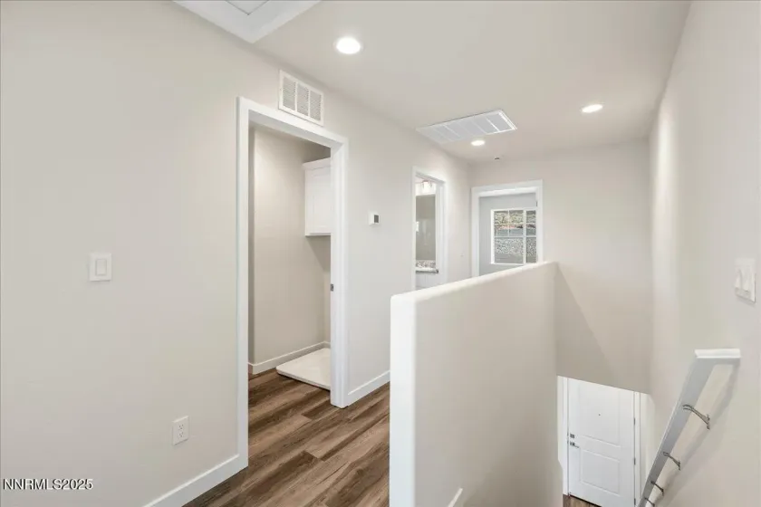 1160 Arrastra, Reno, Nevada 89512, 3 Bedrooms Bedrooms, ,3 BathroomsBathrooms,Residential,Residential,Arrastra,250056945