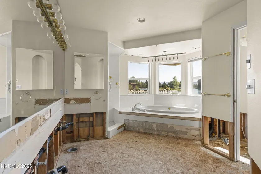 2820 Lake Ridge, Reno, Nevada 89519, 4 Bedrooms Bedrooms, ,3 BathroomsBathrooms,Residential,Residential,Lake Ridge,250056950
