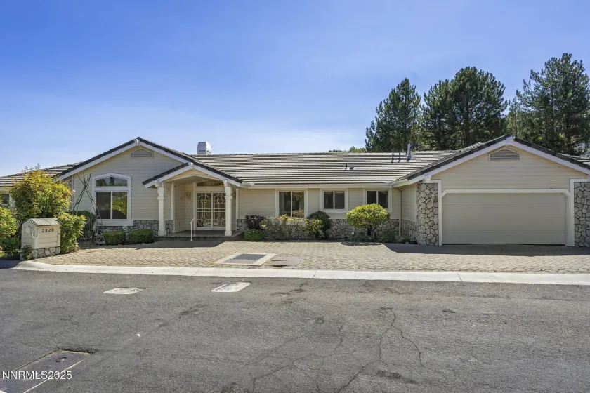 2820 Lake Ridge, Reno, Nevada 89519, 4 Bedrooms Bedrooms, ,3 BathroomsBathrooms,Residential,Residential,Lake Ridge,250056950