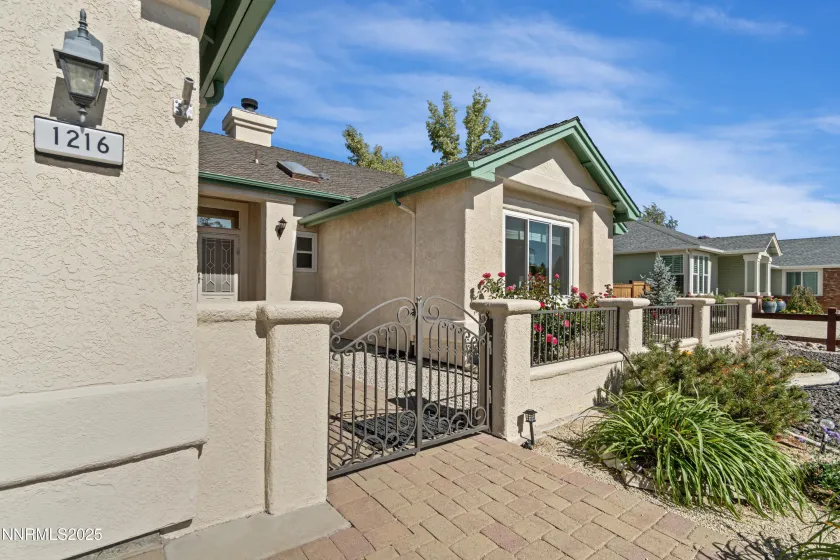 1216 Pleasantview, Gardnerville, Nevada 89460, 3 Bedrooms Bedrooms, ,2 BathroomsBathrooms,Residential,Residential,Pleasantview,250056952