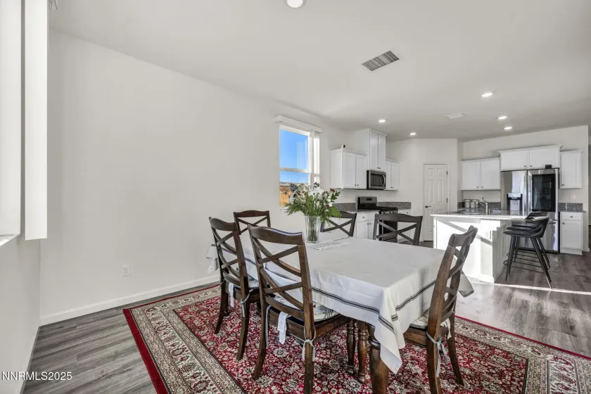 7962 Flint Springs, Sun Valley, Nevada 89433, 4 Bedrooms Bedrooms, ,2 BathroomsBathrooms,Residential,Residential,Flint Springs,250056956