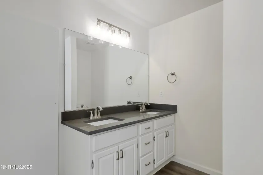 990 Starleaf, Carson City, Nevada 89705, 3 Bedrooms Bedrooms, ,2 BathroomsBathrooms,Residential,Residential,Starleaf,250056958