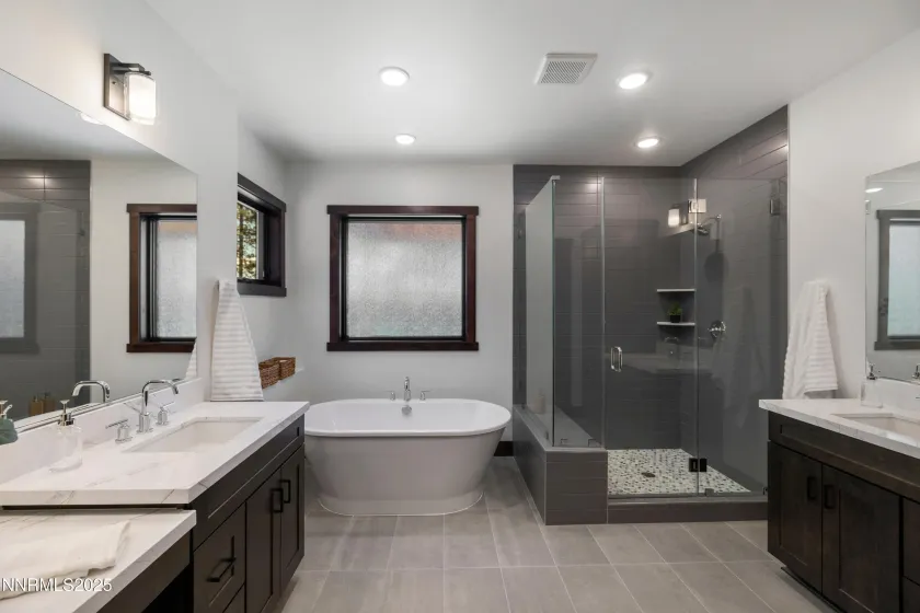 121 Sierra Colina, Stateline, Nevada 89449, 3 Bedrooms Bedrooms, ,4 BathroomsBathrooms,Residential,Residential,Sierra Colina,250056962