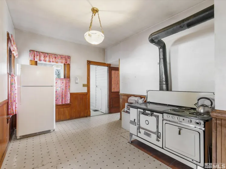 2528 Comstock, Reno, Nevada 89512, 3 Bedrooms Bedrooms, ,2 BathroomsBathrooms,Residential,Residential,Comstock,240014507