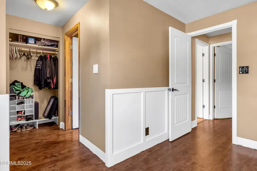 3332 Shari, Sparks, Nevada 89431, 3 Bedrooms Bedrooms, ,2 BathroomsBathrooms,Residential,Residential,Shari,250056973