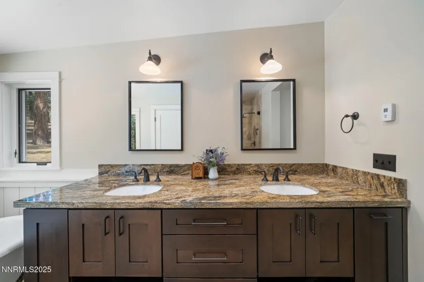 5720 Money, Beckwourth, California 96129, 2 Bedrooms Bedrooms, ,3 BathroomsBathrooms,Residential,Residential,Money,250056974